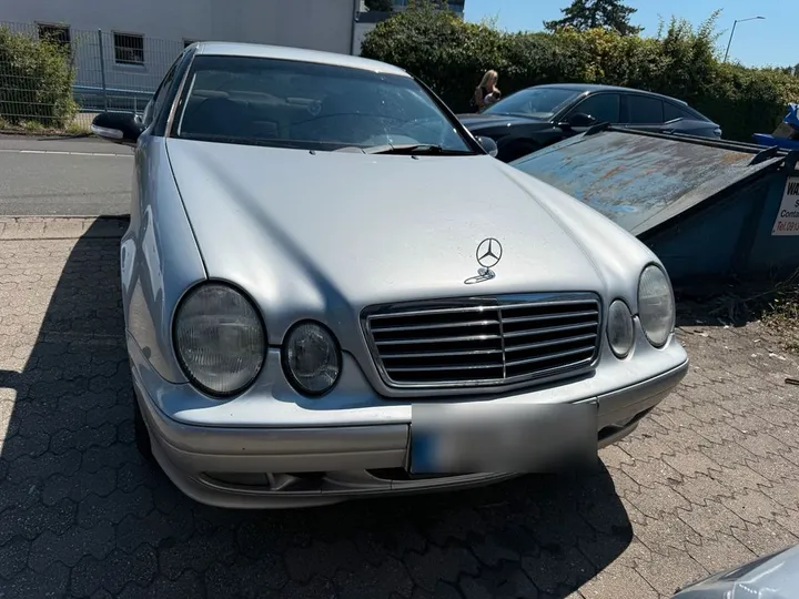 Mercedes-Benz CLK 200
