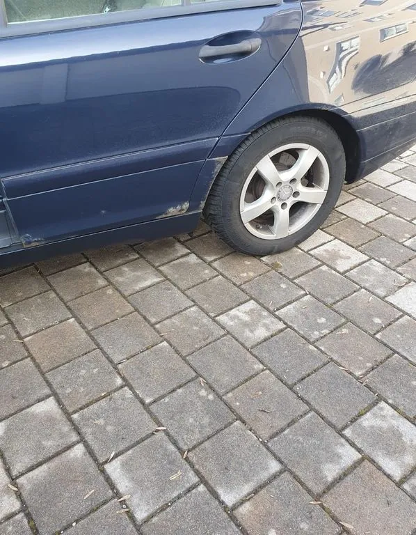 Mercedes-Benz C 200