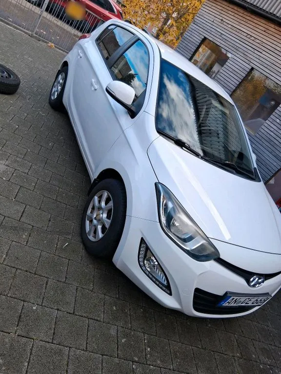 Hyundai i20