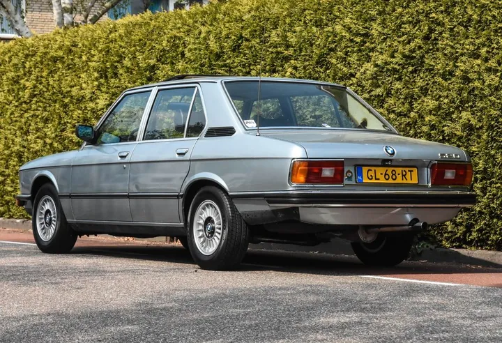 BMW 520
