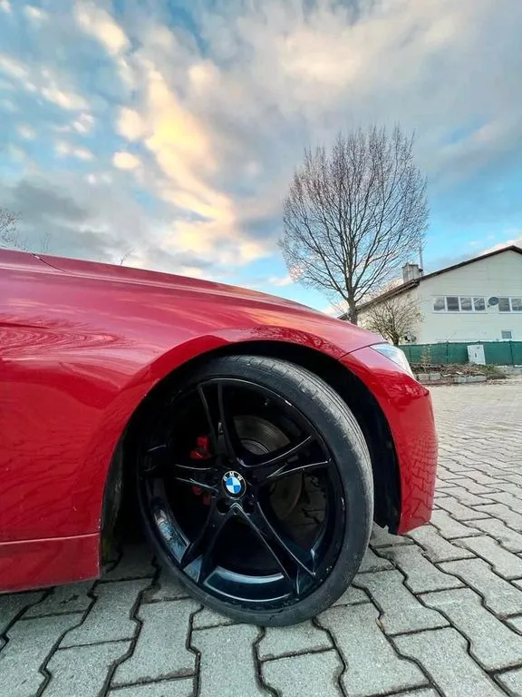BMW 320