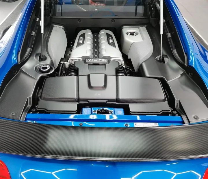 Audi R8