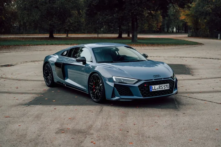 Audi R8