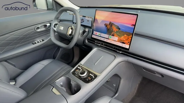 Geely Starray EM-i