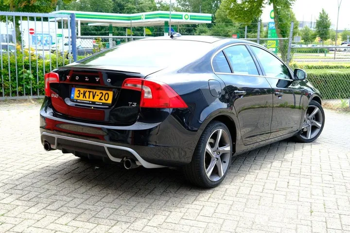 Volvo S60