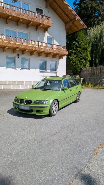 BMW 320