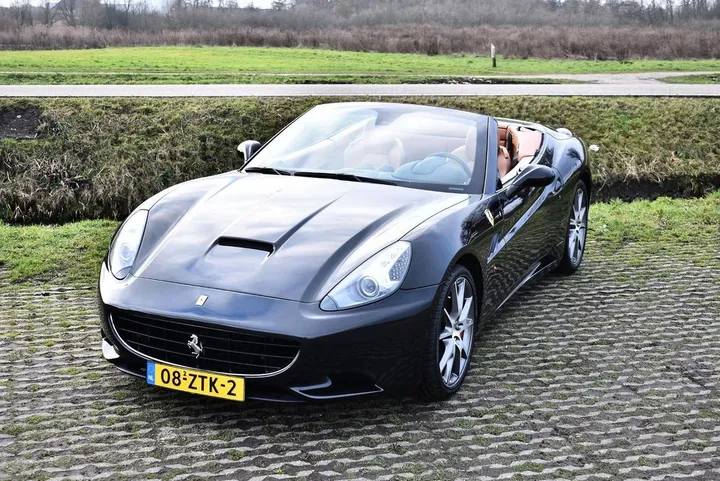 Ferrari California