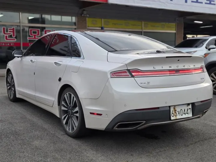 Lincoln MKZ