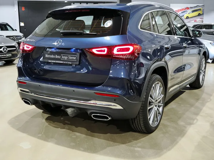 Mercedes-Benz GLA 250