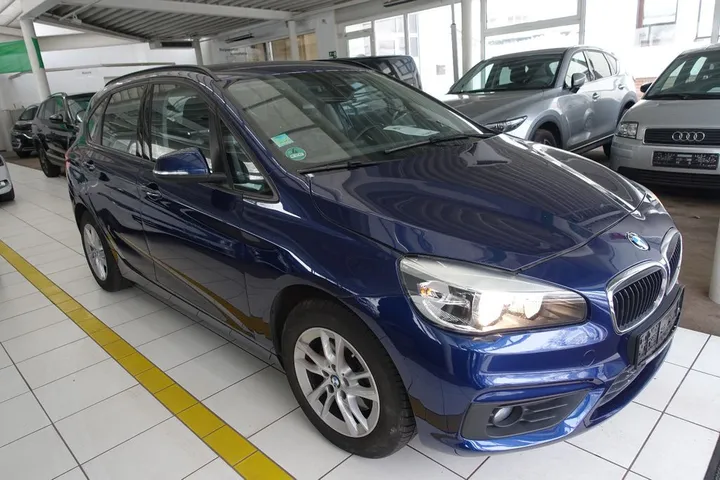 BMW 218