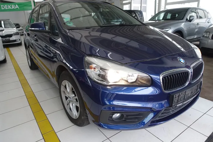 BMW 218