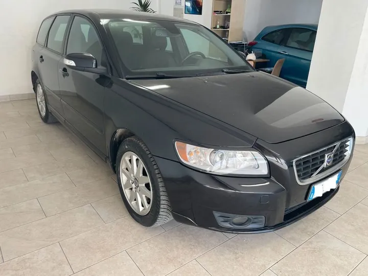 Volvo V50