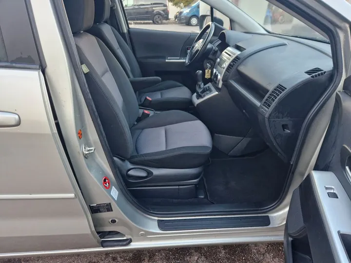 Mazda 5