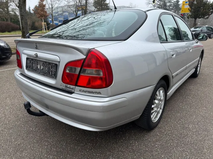 Mitsubishi Carisma