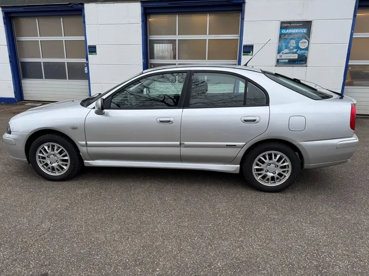 Mitsubishi Carisma
