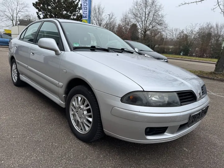 Mitsubishi Carisma