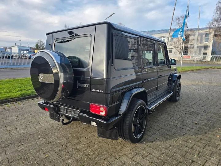 Mercedes-Benz G 500
