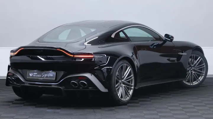 Aston Martin V8 Vantage