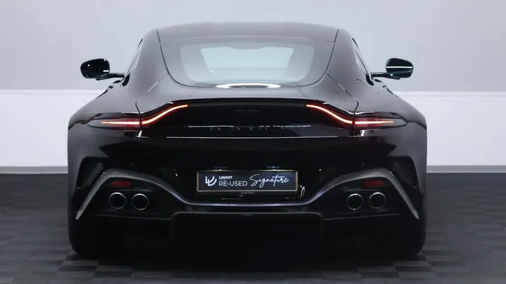 Aston Martin V8 Vantage