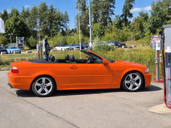 BMW 325