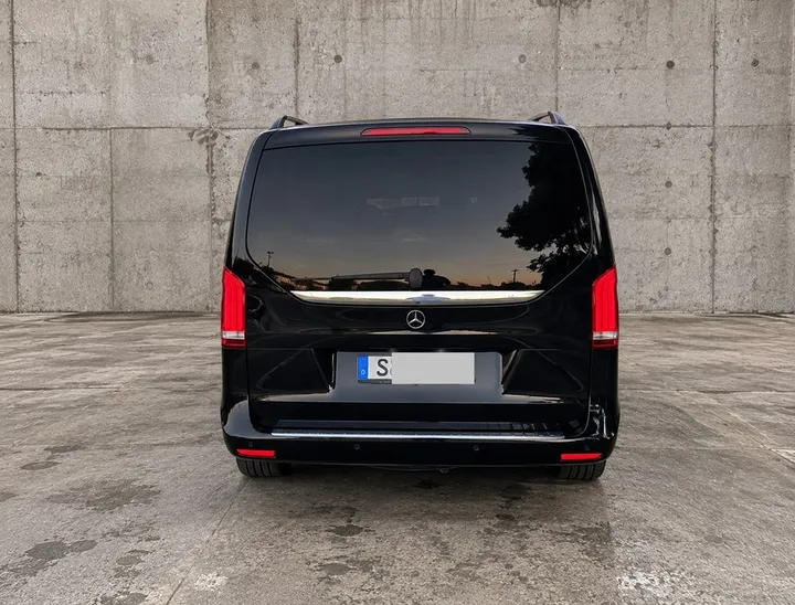 Mercedes-Benz V 250