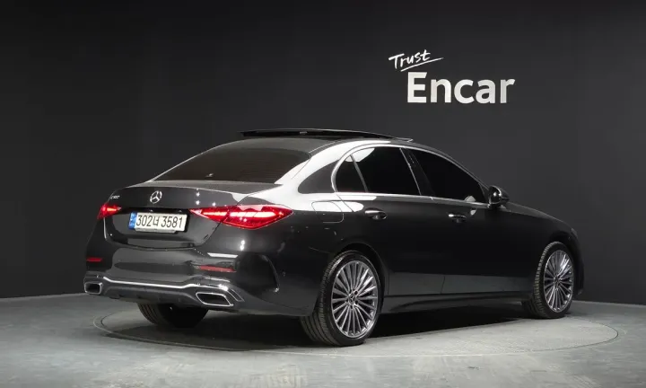 Mercedes-Benz C-Class