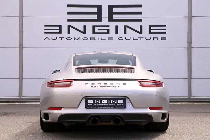 Porsche 991