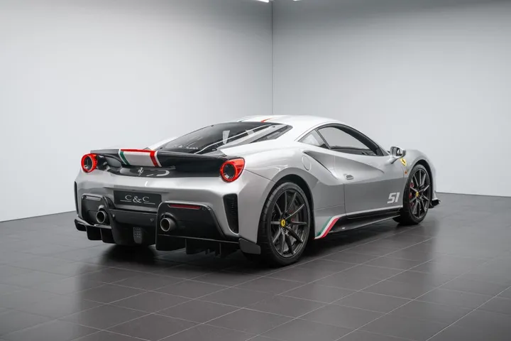 Ferrari 488 Pista