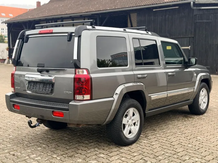 Jeep Commander