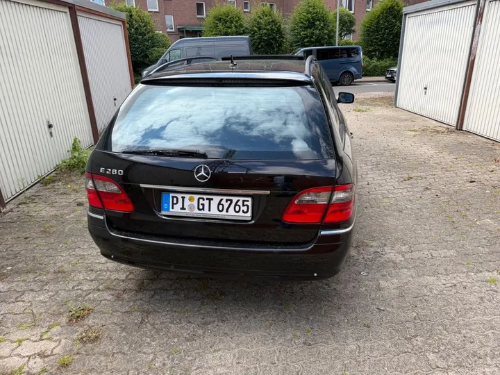 Mercedes-Benz 280