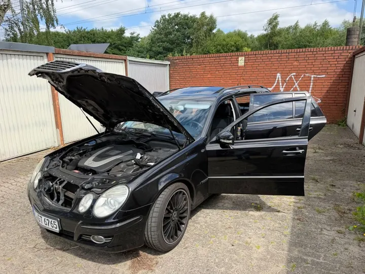 Mercedes-Benz 280