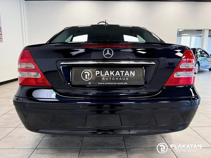 Mercedes-Benz C 320