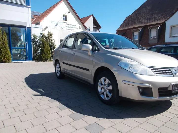 Nissan Tiida