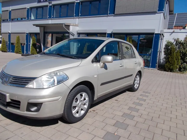 Nissan Tiida