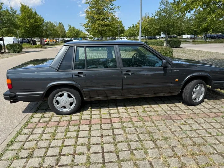 Volvo 740