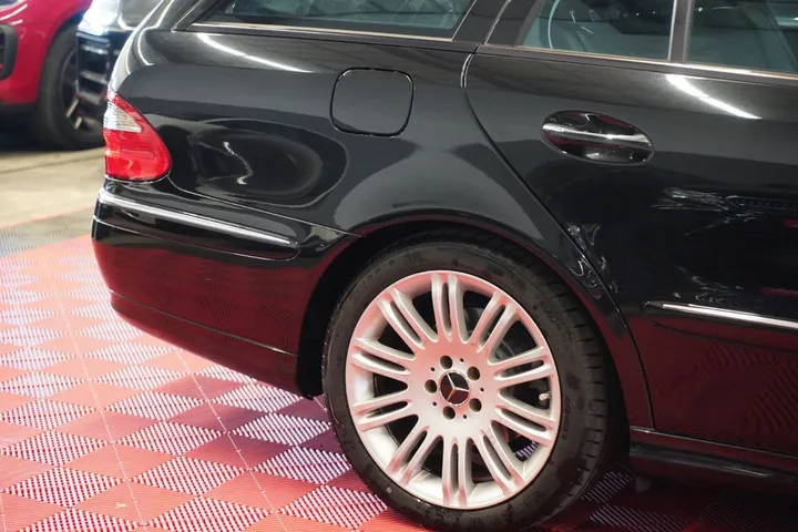 Mercedes-Benz E 200