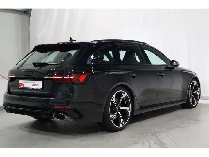 Audi RS4