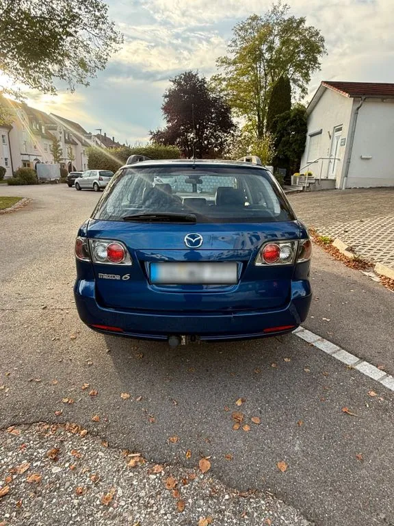 Mazda 6