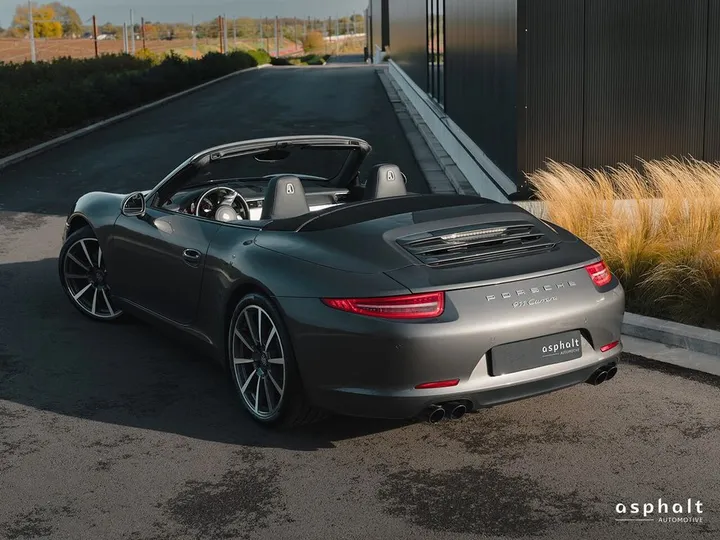 Porsche 991