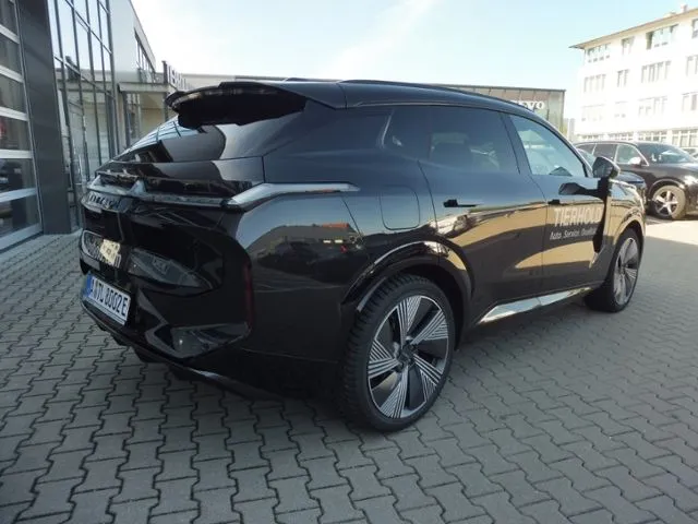 Lynk&Co 08