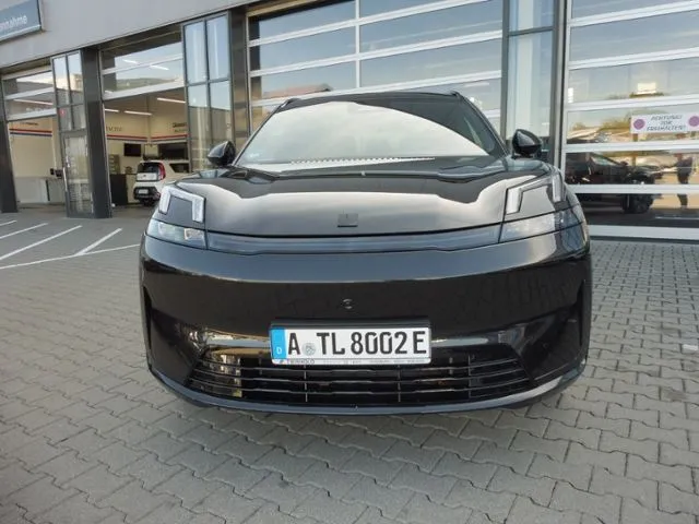 Lynk&Co 08