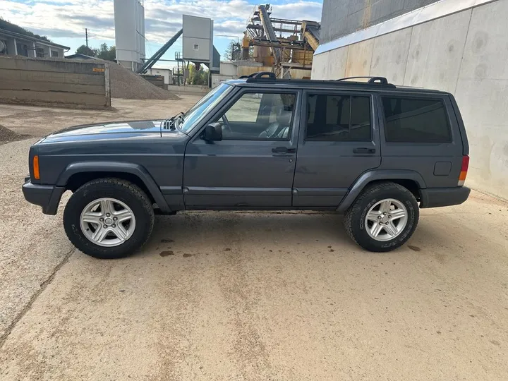 Jeep Cherokee