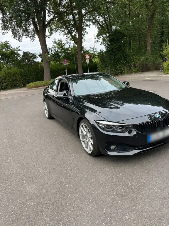 BMW 324