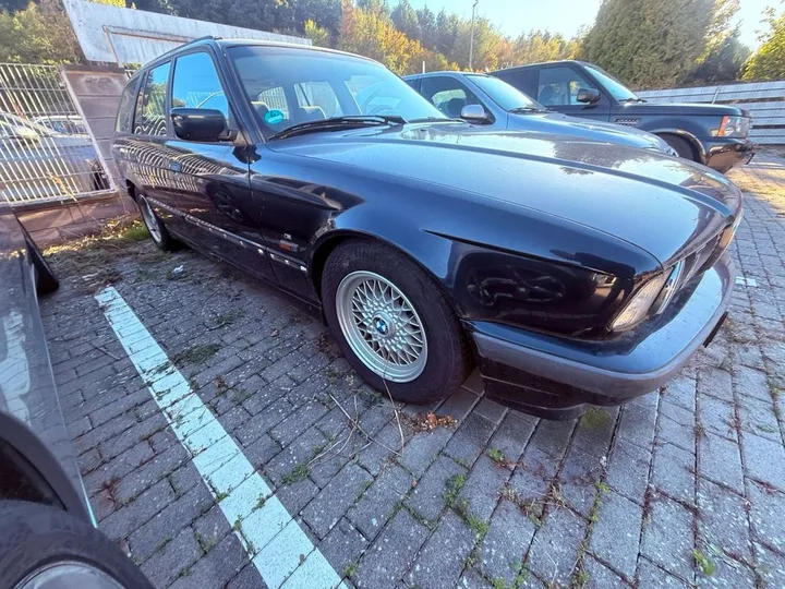 BMW 518