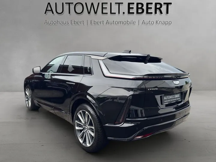 Cadillac LYRIQ