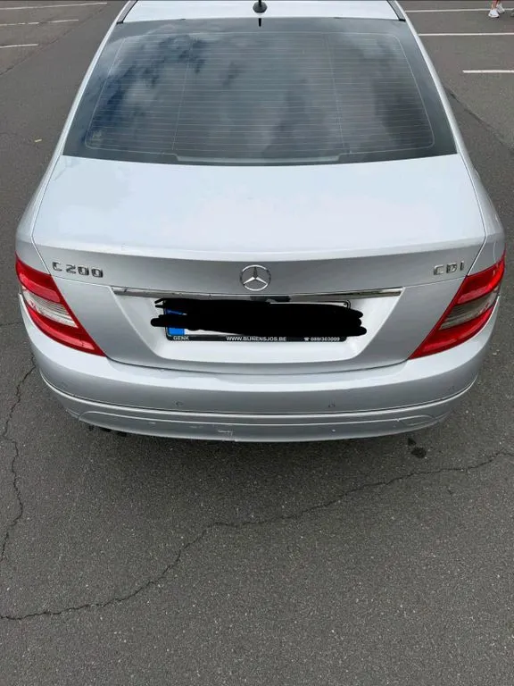 Mercedes-Benz 200