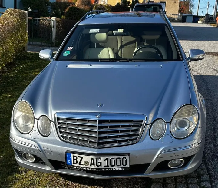 Mercedes-Benz E 280