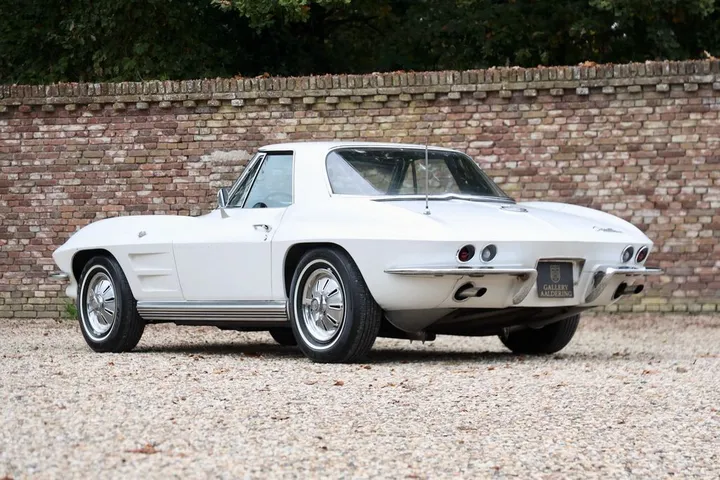 Corvette C2