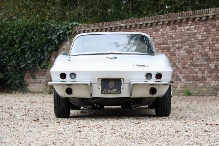 Corvette C2