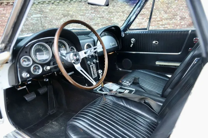 Corvette C2